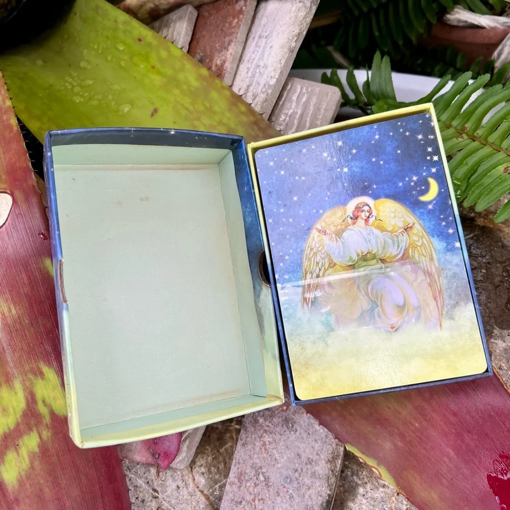 Angel Dreams Oracle Cards & Guidebook β Doreen Virtue & Melissa Virtue - Picture 4 of 15